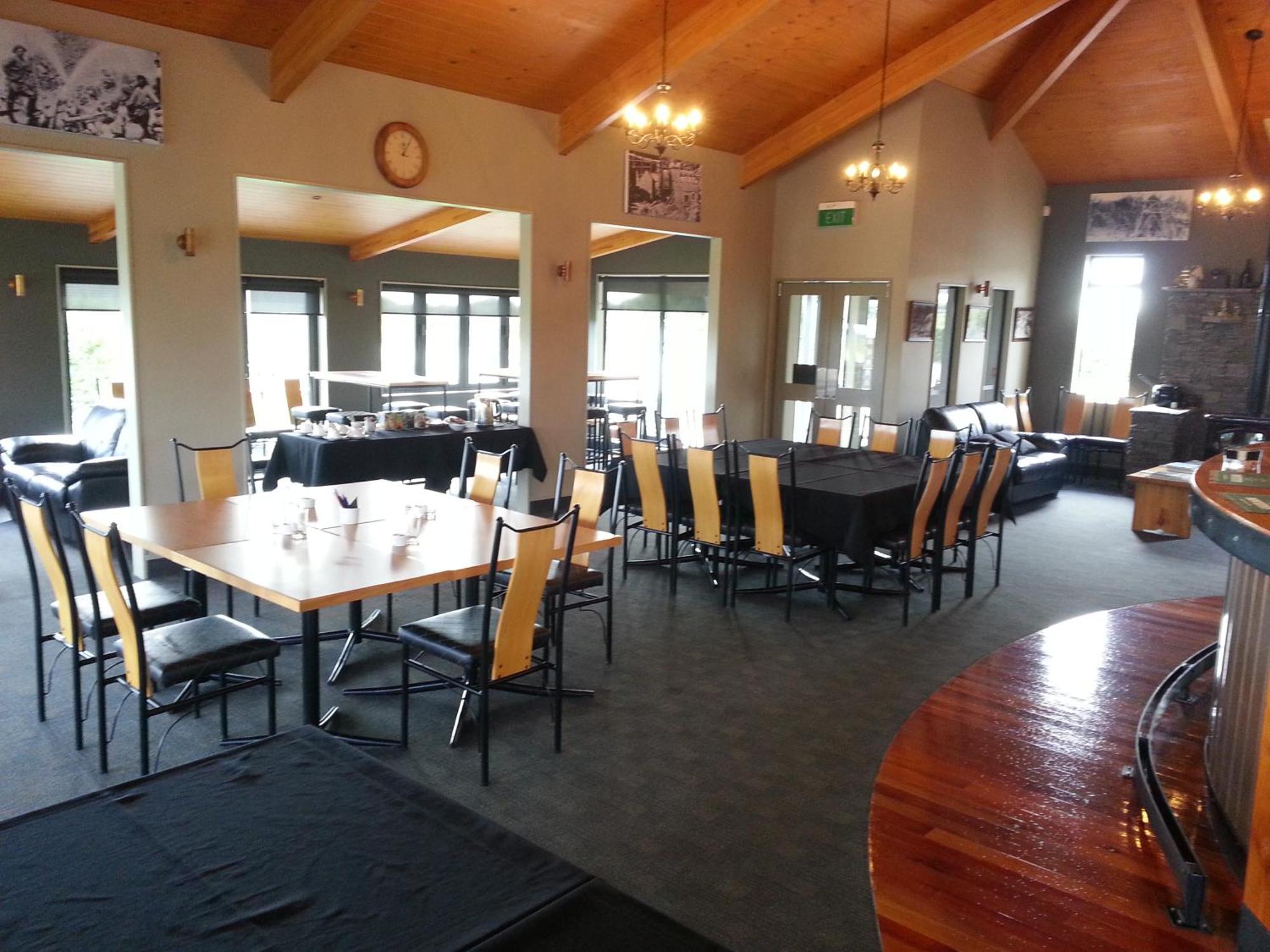 Stations Inn Hokitika Exterior photo